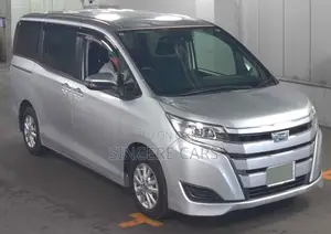 Toyota Noah X HYB 4PT 2DR PWR 2021