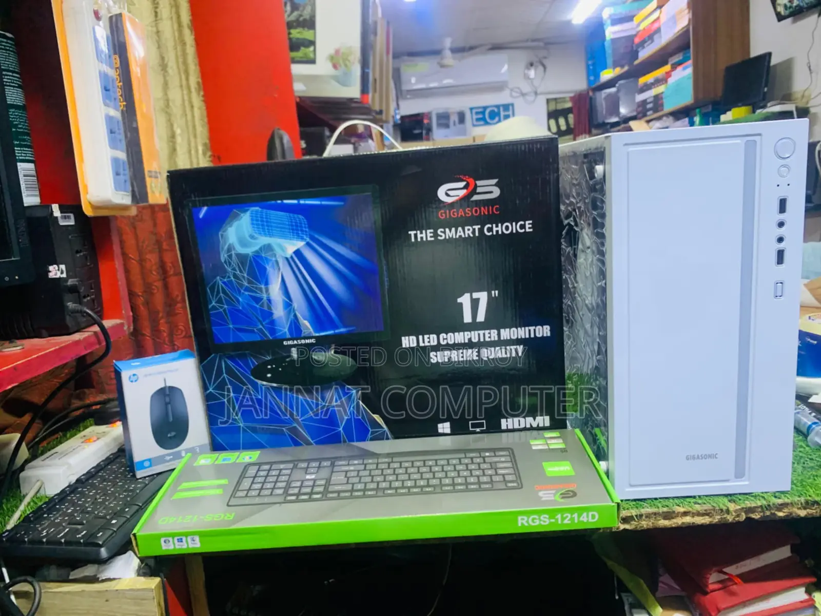 নতুন CORE i5+RAM 8GB+1000GB+128GB SSD+Gigasonic 17"LED