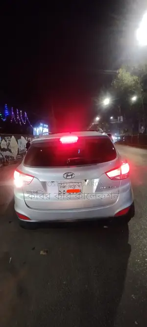 হুন্দাই টুকসন সানরুফ ২০১১