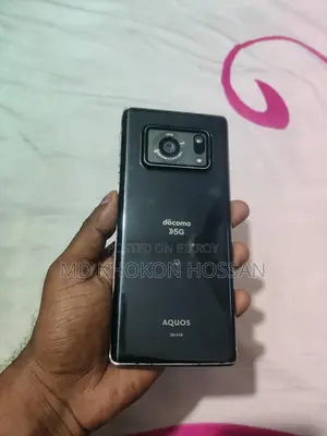 SHARP Aquos R6 . (Used)