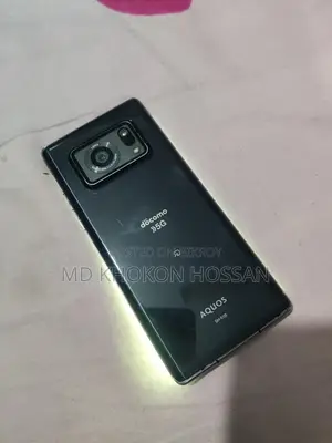 SHARP Aquos R6 . (Used)