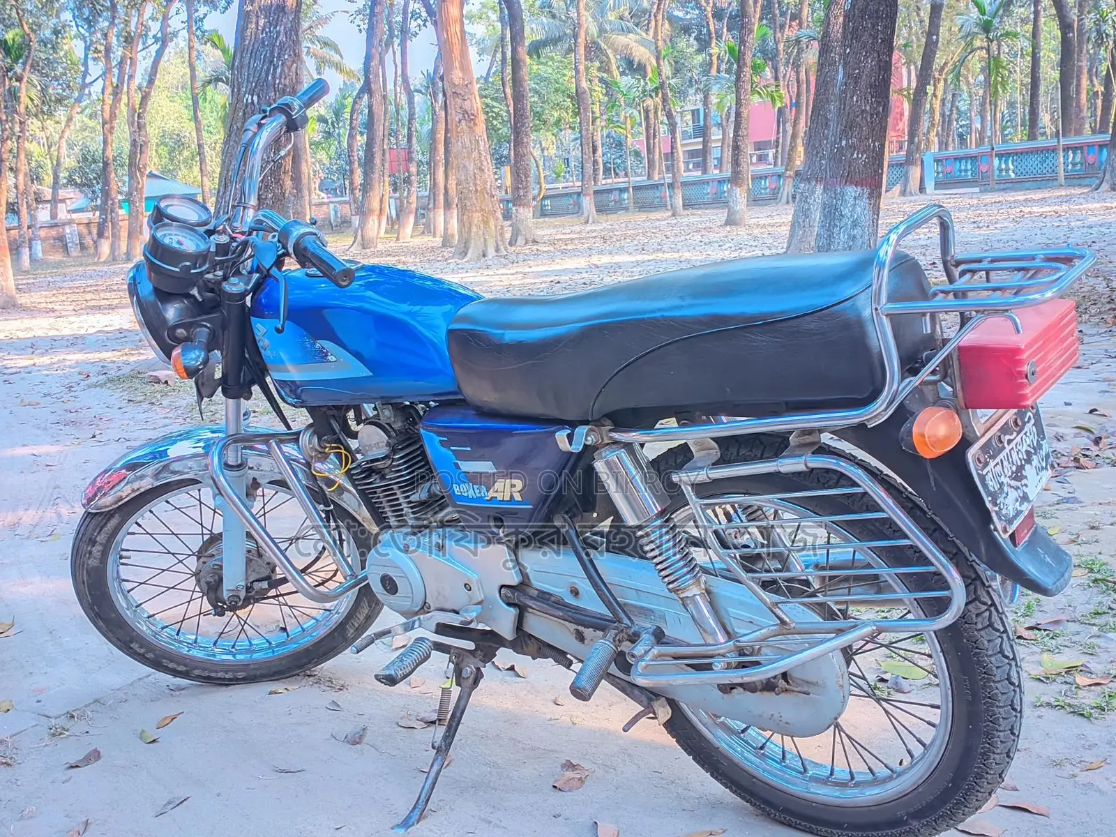 Bajaj Boxer 2012