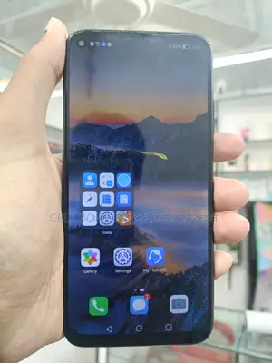 Huawei Nova 7i 8/128 (Used)