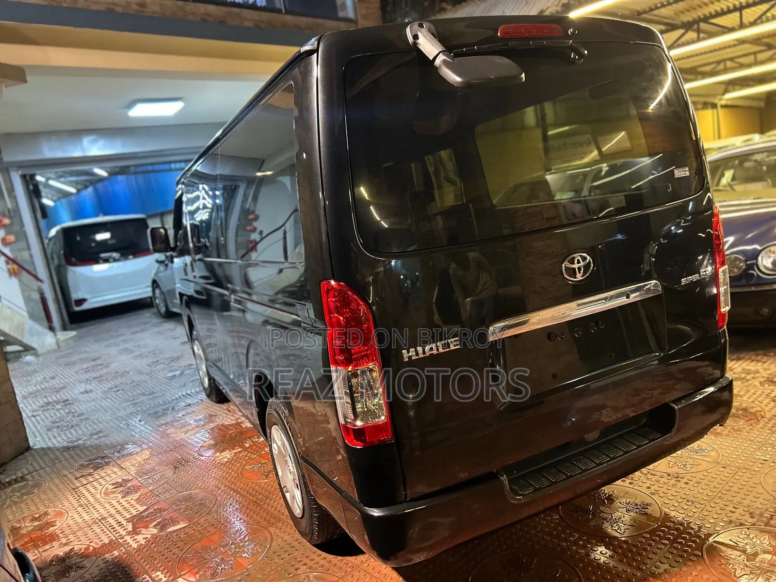 Toyota Hiace SUPER GL BLACK 2020