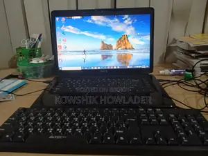 বিক্রয়ের জন্য ল্যাপটপ