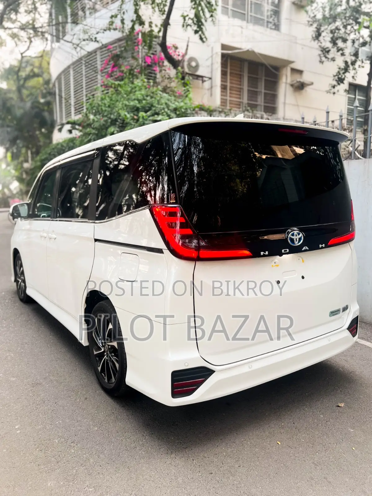 Toyota Noah S-Z Pkg 2022 Hybrid