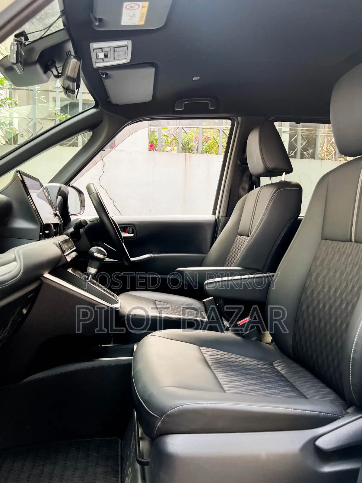 Toyota Noah S-Z Pkg 2022 Hybrid