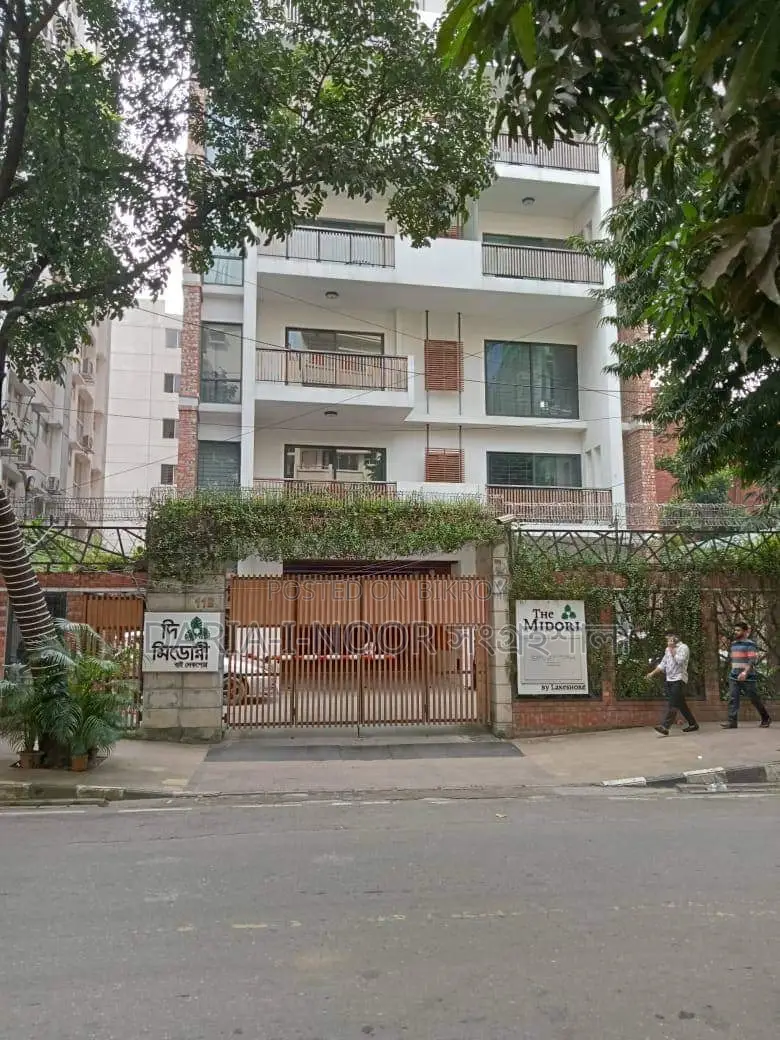 গুলশানে ৯ কাঠা জমি সহ চালু আবাসিক হোটেল বিক্রি