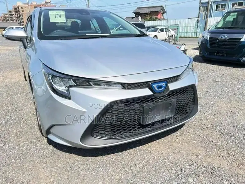 Toyota Corolla GX HYBRID SILVER 2020