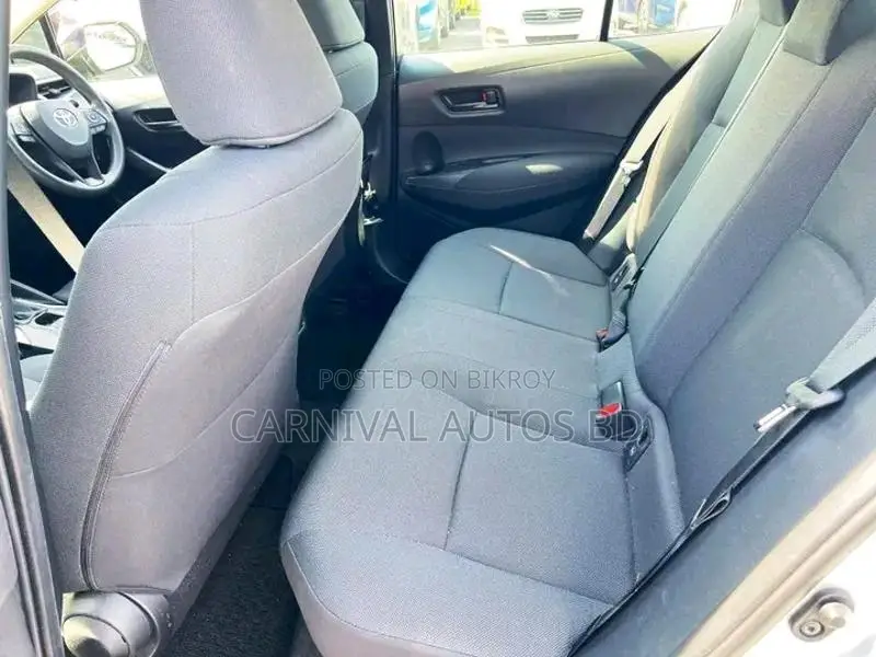 Toyota Corolla GX HYBRID SILVER 2020