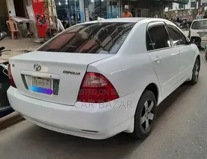 Toyota Corolla Sedan 2004 White