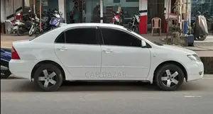 Toyota Corolla Sedan 2004 White