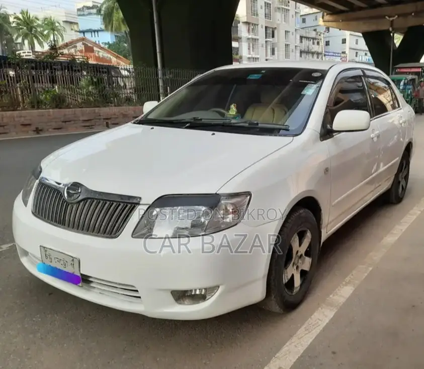 Toyota Corolla Sedan 2004 White