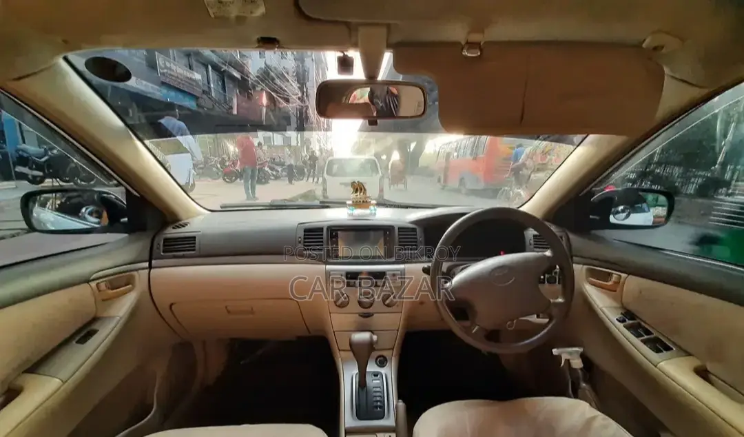 Toyota Corolla Sedan 2004 White