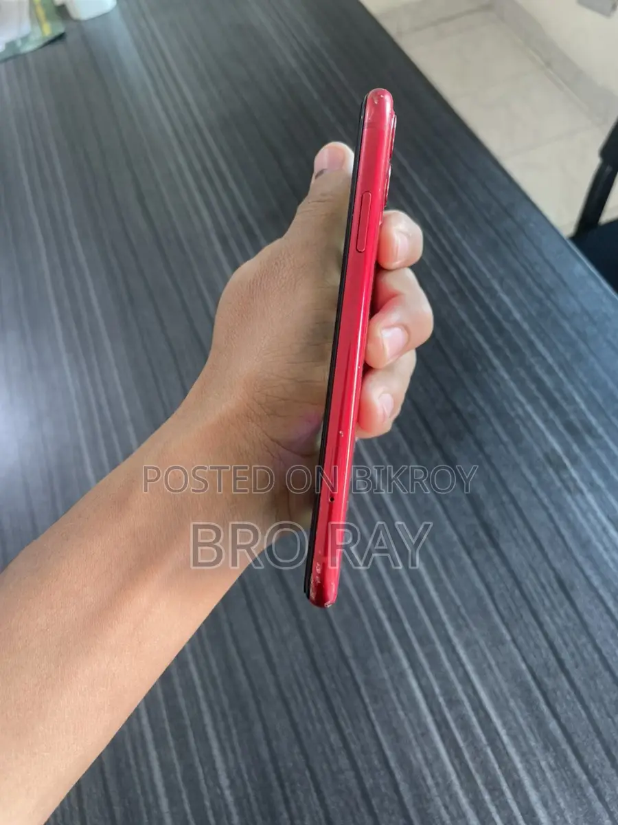 Apple iPhone 11 (Used)