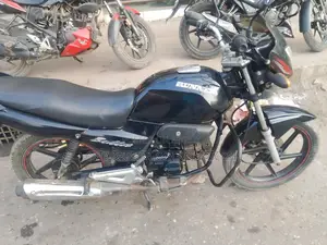 Runner Bullet 100 . 2019