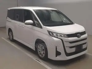 Toyota Noah X PKG NON HYB 2022