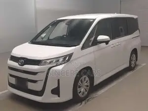 Toyota Noah X PKG NON HYB 2022