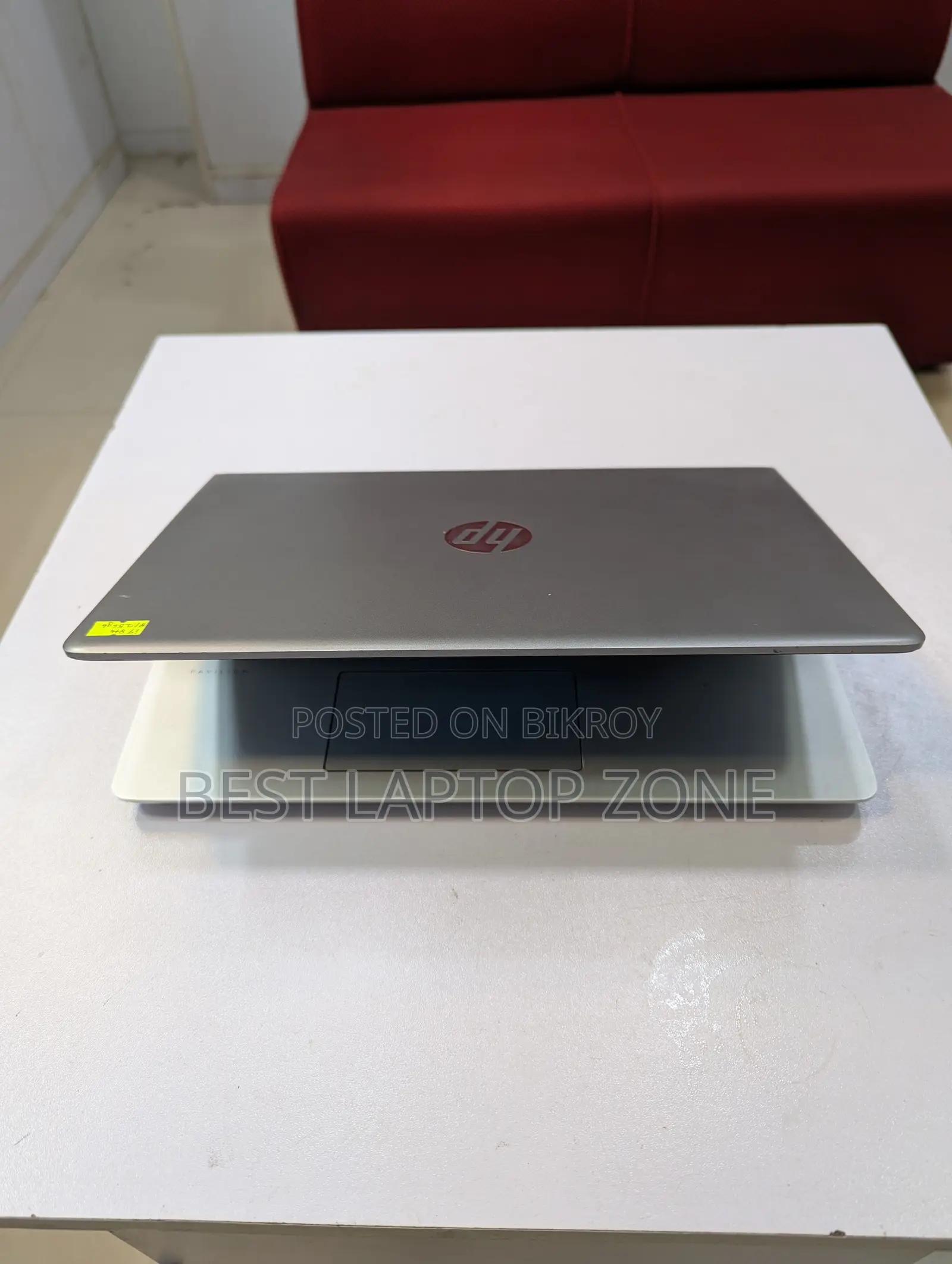 HP Pavilion 14 – Nocturne Rebel Midnight FHD Fury-Core i7 8th Gen