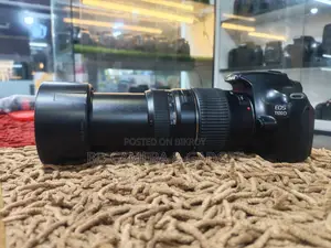 Canon 1100D 70-300 zoom lens