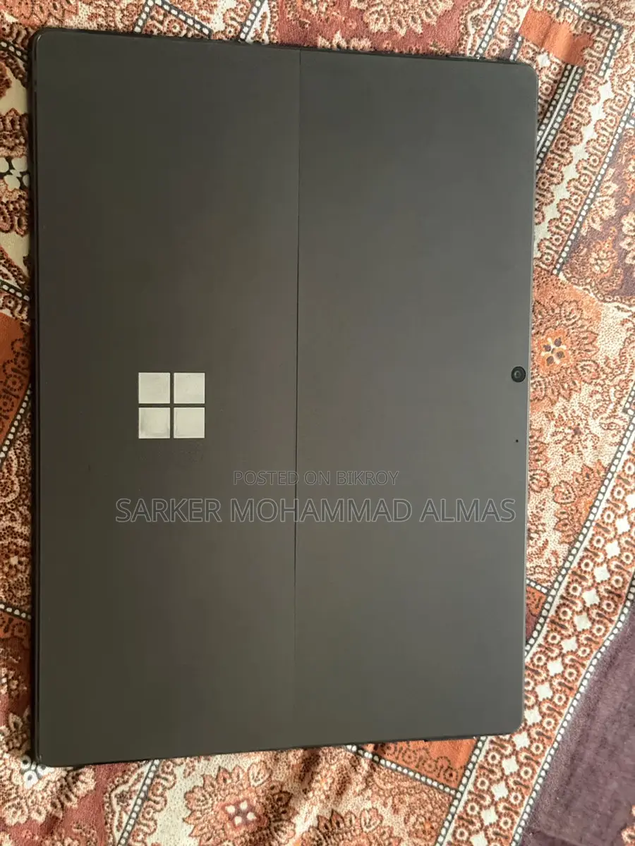 মাইক্রোসফট সারফেস ৮ প্রো