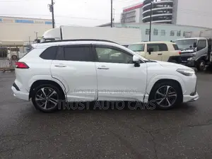 Toyota Corolla Cross 2023 Pearl
