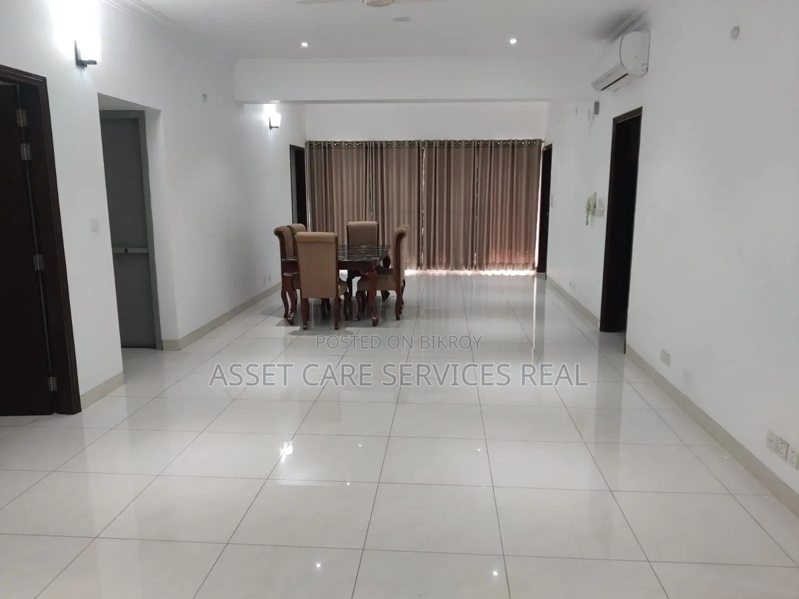 Fully-Furnished Gym-Pool Facilities 4-Bed Apartment for Rent in Gulshan