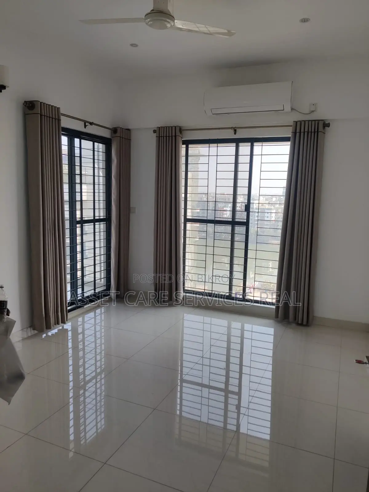 Fully-Furnished Gym-Pool Facilities 4-Bed Apartment for Rent in Gulshan