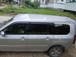 Toyota Succeed 2004