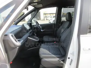 Toyota Voxy S-Z,PKG 36K MIL, 4.5 2022