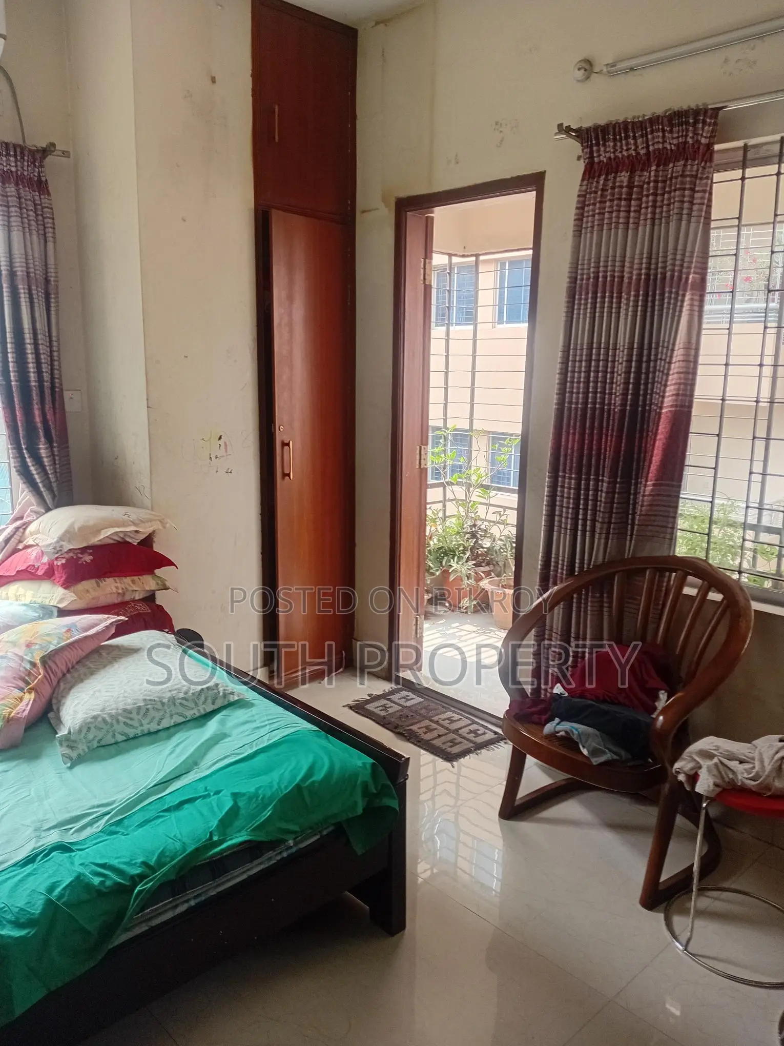 Ready used 2400 sft flat sale at Malibagh, Dhaka