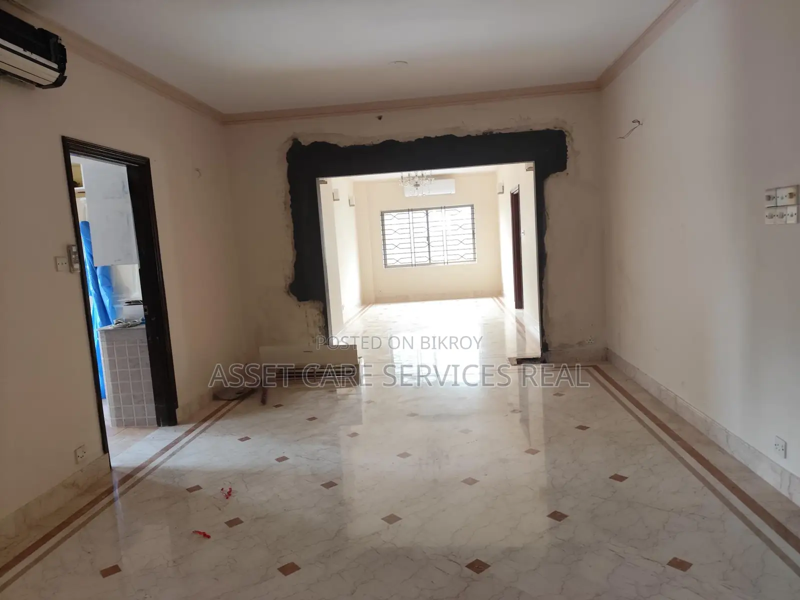 3000-Sqft 4-Bedroom Semi-Furnished Apartment for Rent in North Gulshan