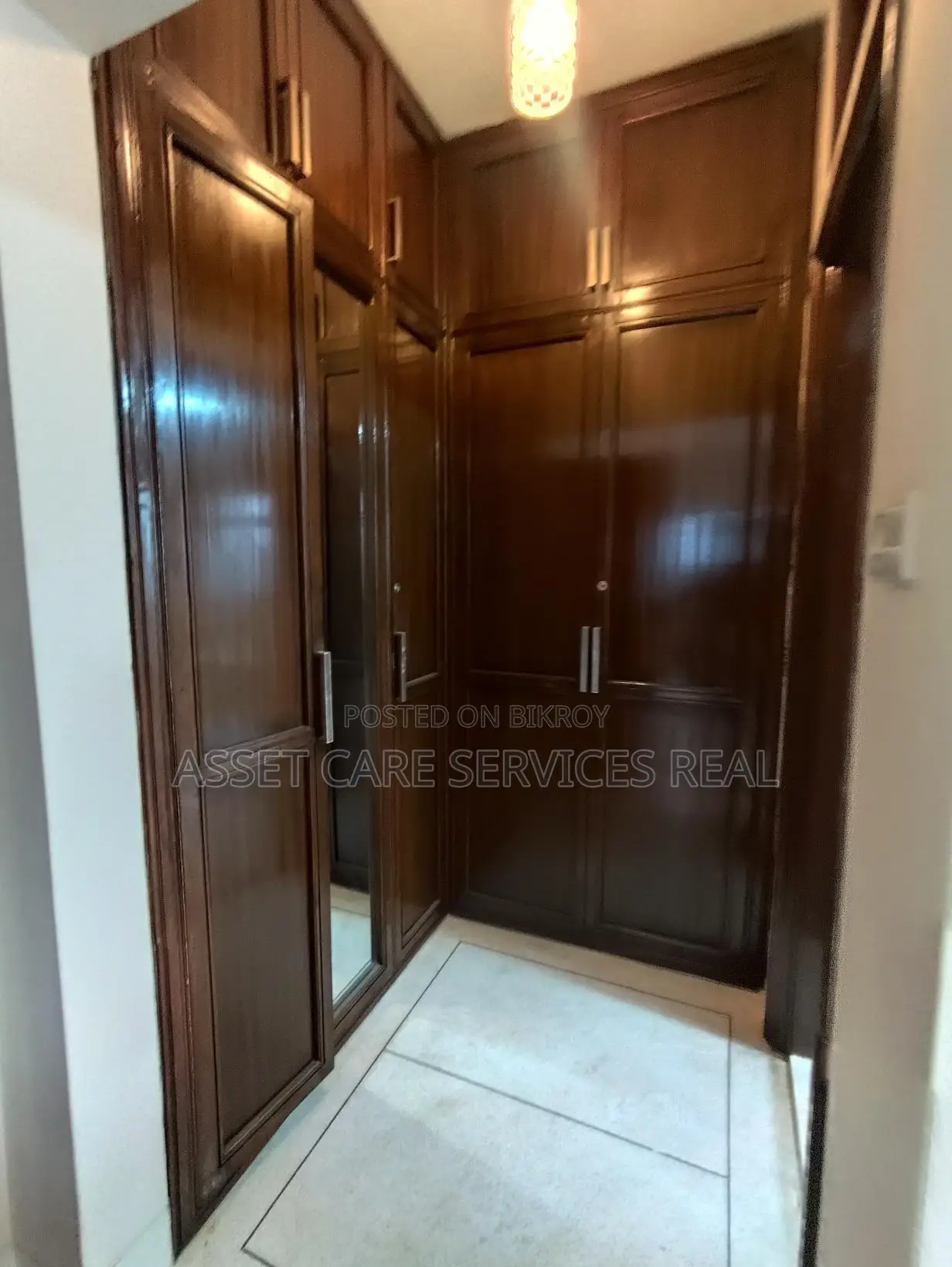 3000-Sqft 4-Bedroom Semi-Furnished Apartment for Rent in North Gulshan