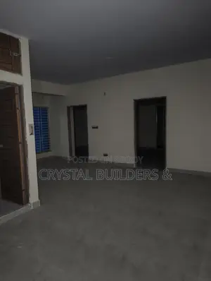 Get a ready flat right now on Kazibari Road, inside the city.