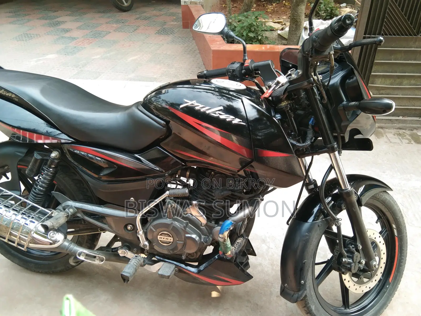 Bajaj Pulsar 150 . 2021