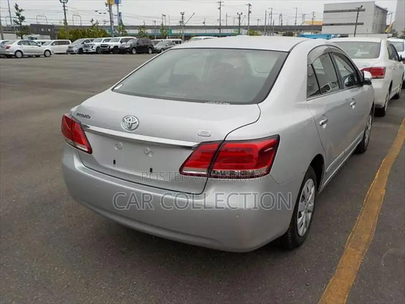 Toyota Premio FL 2020