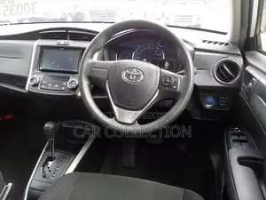 Toyota Fielder Ex Hybrid White 2020