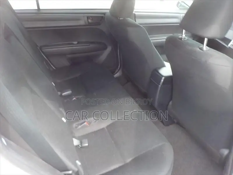 Toyota Fielder Ex Hybrid White 2020