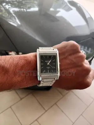 অ্যানালগ ঘড়ি বিক্রয় হবে