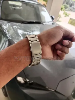 অ্যানালগ ঘড়ি বিক্রয় হবে