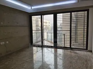 Rent Apartment 4-Bedroom 2 Carpark Gulshan