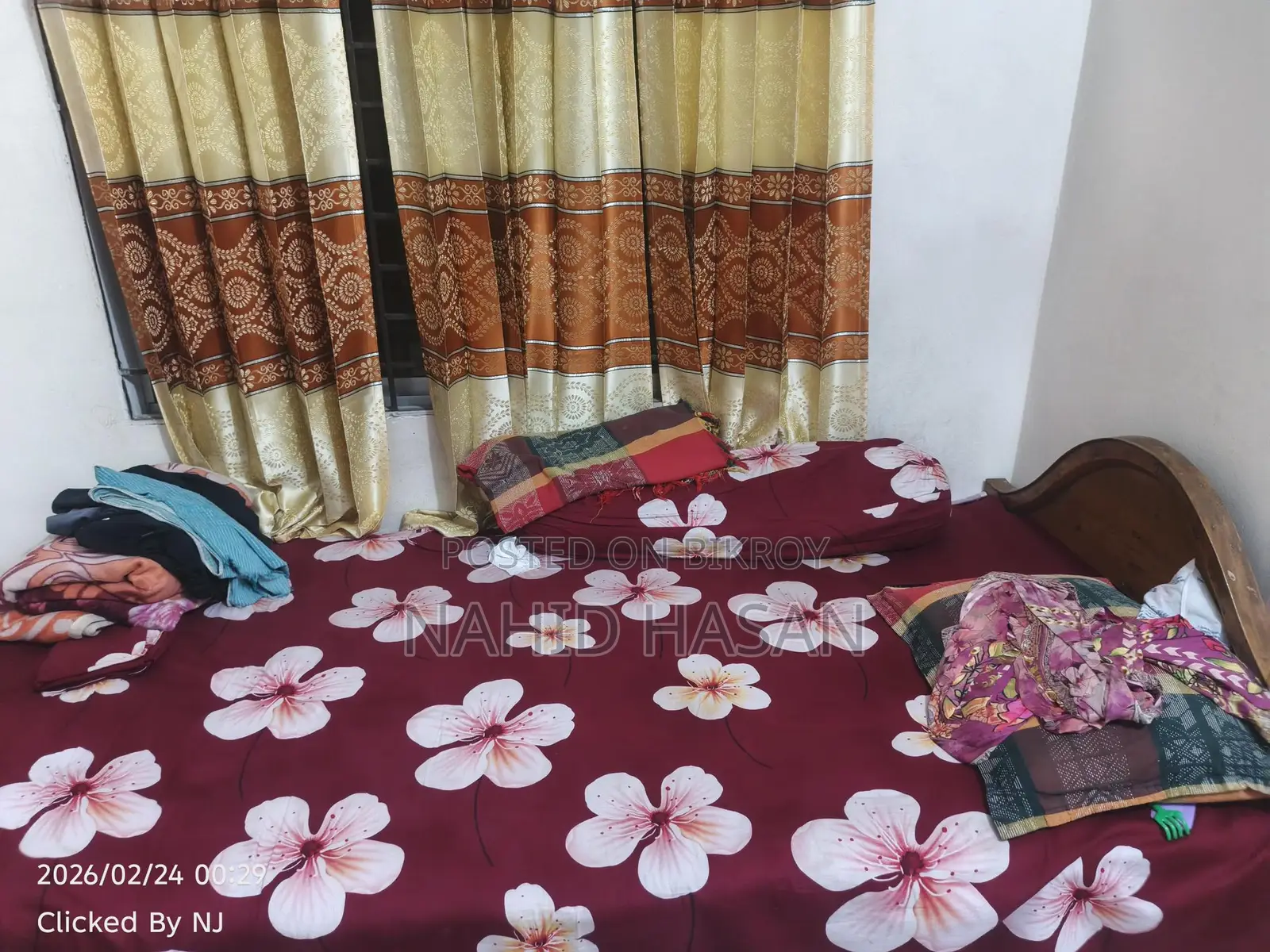 সেগুন কাঠের খাট