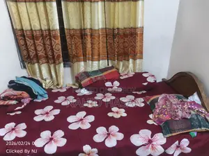 সেগুন কাঠের খাট
