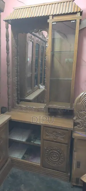 Dressing Table for Sale.. 3ft.. 6.5 ft Long Segun