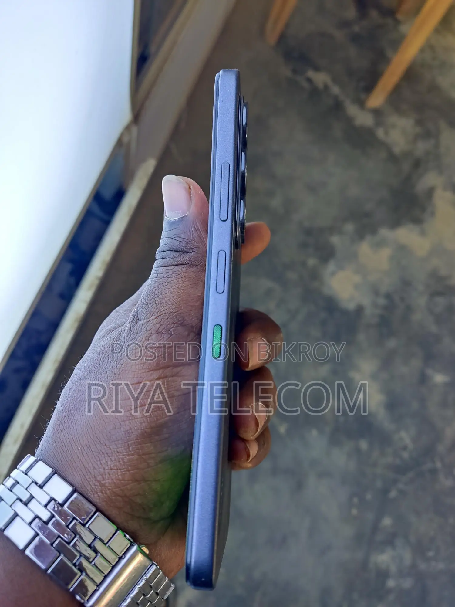 Infinix Hot 60i 6/128 (Brand New)