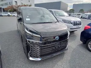 Toyota Voxy S-Z PACKAGE 2023