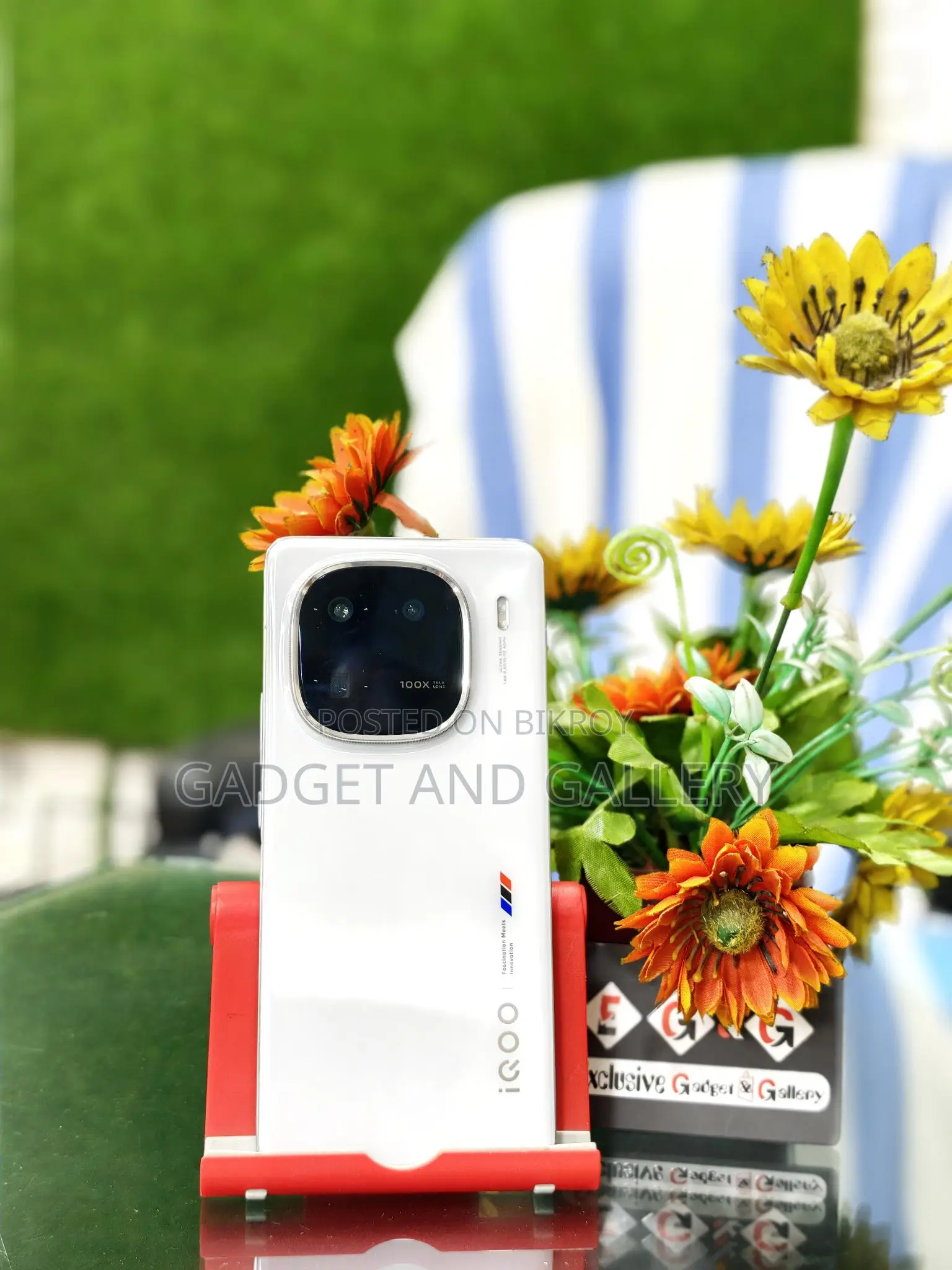 iQOO 12 256gb Global (Used)