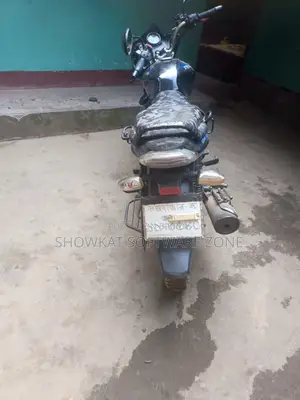 Bajaj Discover 150 2016