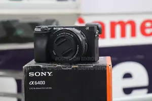 Sony A6400 with 16-50mm lens