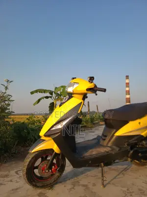 Runner Skooty . 2023